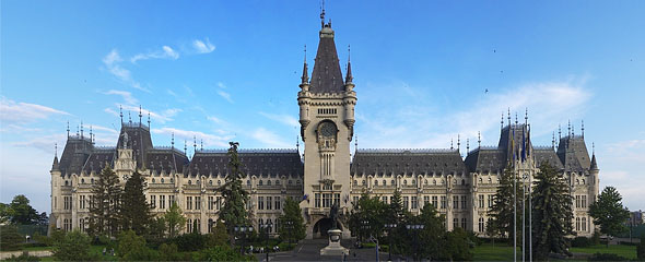 The Palace of Culture, Iasi - panoramic view.